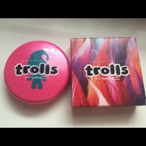 Mac Beauty Powder in Glow Rida